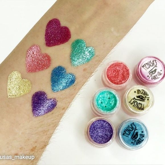 🌟HP 🌟🌟NEPTUNE Medusa Makeup Glitter Pot NWOBox - Picture 8 of 8